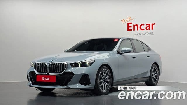 BMW 5 Series 2026 — ფოტო 1/20