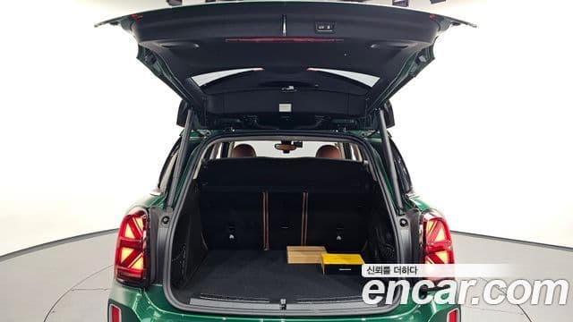 Mini Cooper S Countryman 2020 — ფოტო 18/20
