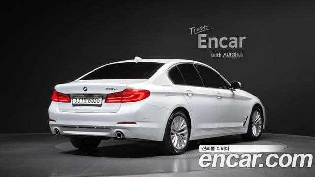 BMW 5 Series 2019 — Şəkil 2/20