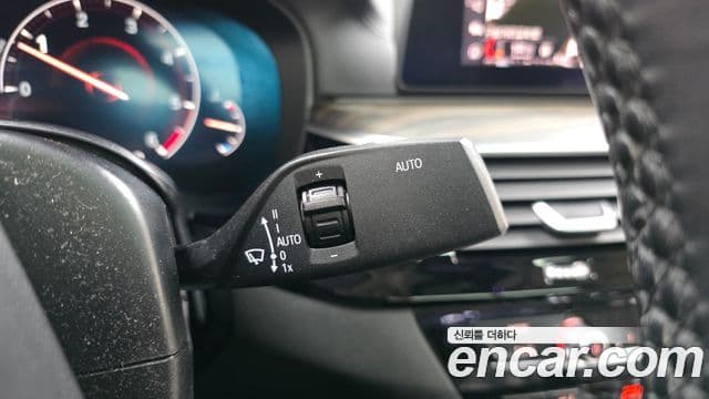 BMW 5 Series 2019 — Şəkil 18/20