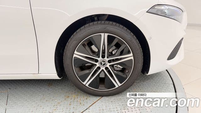 Mercedes-Benz A-Class 2025 — Şəkil 8/20