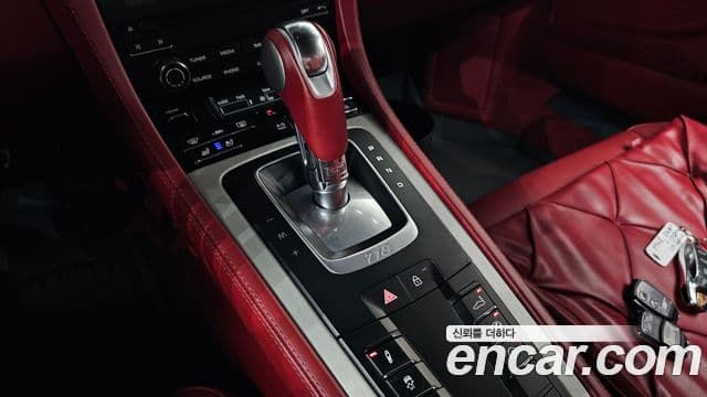 Porsche 718 Cayman 2021 — фото 9 из 20