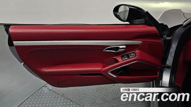 Porsche 718 Cayman 2021 — Photo 3/30