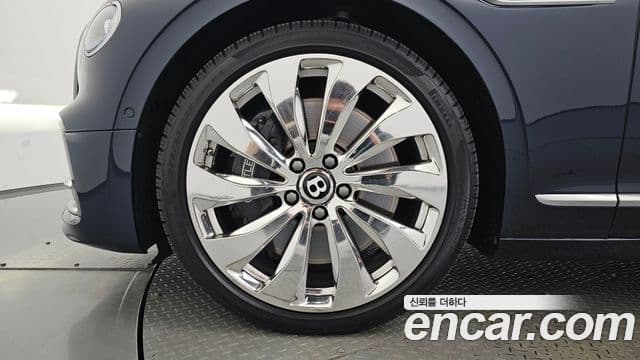 Bentley Flying Spur 2021 — Şəkil 5/20
