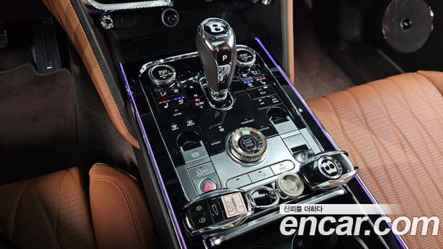 Bentley Flying Spur 2021 — Şəkil 9/20