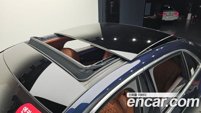 Bentley Flying Spur 2021 — Photo 28/39