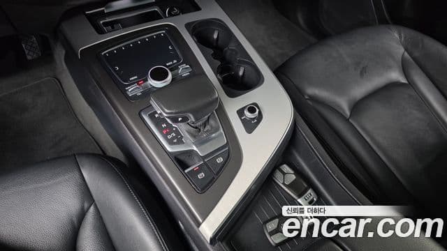 Audi Q7 2019 — фото 17 из 20