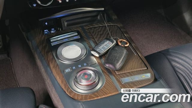 Genesis Electrified G80 2020 — ფოტო 9/20
