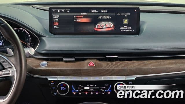 Genesis Electrified G80 2020 — ფოტო 19/20