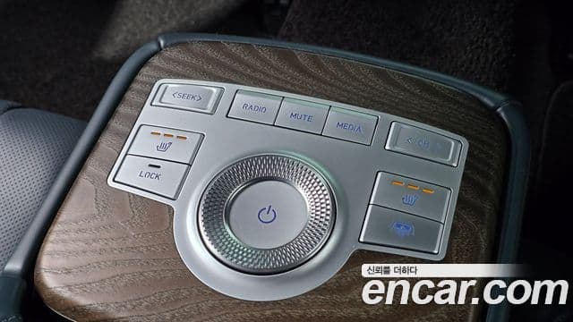 Genesis G80 2020 — Photo 25/31