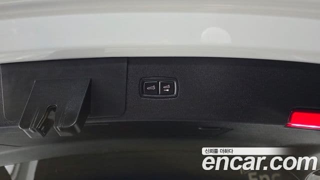 Porsche Cayenne 2019 — Photo 10/20