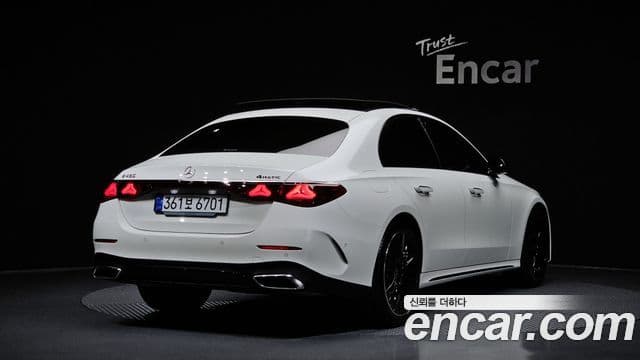 Mercedes-Benz E-Class 2026 — фото 1 из 20
