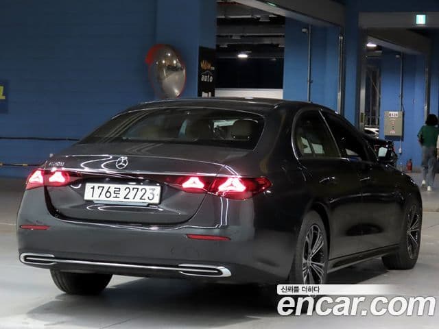 Mercedes-Benz E-Class 2025 — ფოტო 3/20
