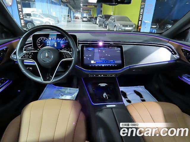 Mercedes-Benz E-Class 2025 — ფოტო 4/20