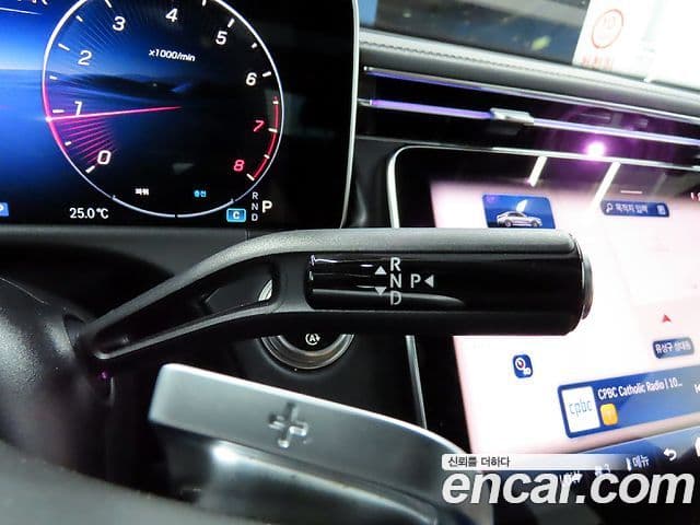 Mercedes-Benz E-Class 2025 — ფოტო 12/20
