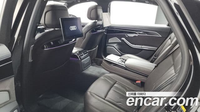 Audi A8 2021 — ფოტო 19/20