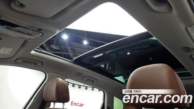 Audi Q7 2021 — ფოტო 16/20