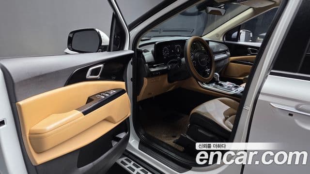 Kia Carnival 2022 — Фото 10/20