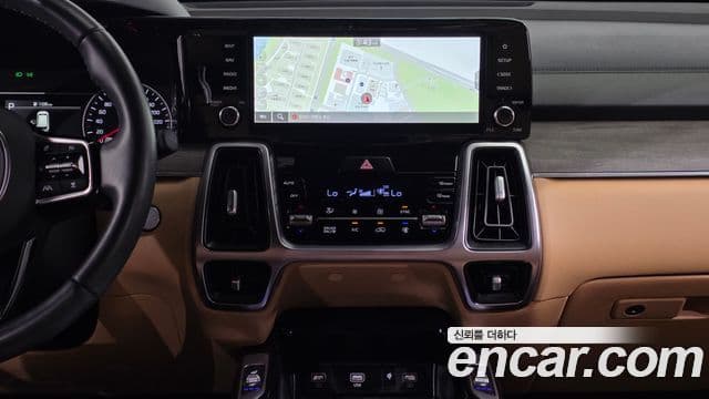 Kia Sorento 2023 — Şəkil 14/20