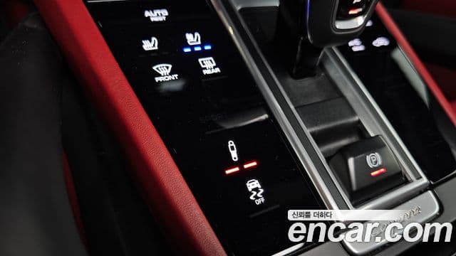 Porsche Cayenne 2020 — Şəkil 18/20
