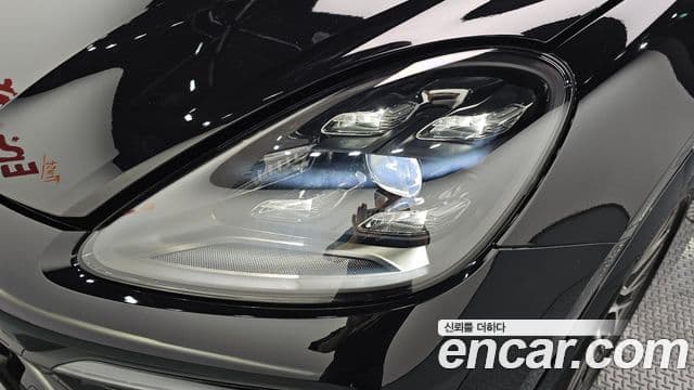 Porsche Cayenne 2020 — Photo 13/30