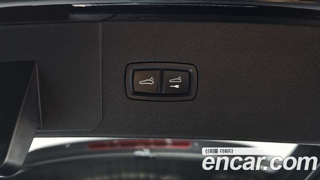Porsche Cayenne 2020 — Photo 23/30