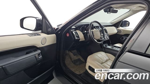 Land Rover Discovery 5 2020 — Şəkil 10/20