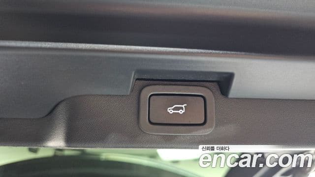Land Rover Discovery 5 2020 — фото 18 из 20