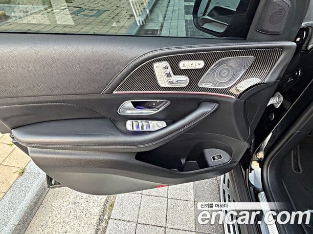 Mercedes-Benz GLE-Class 2023 — Фото 8/18