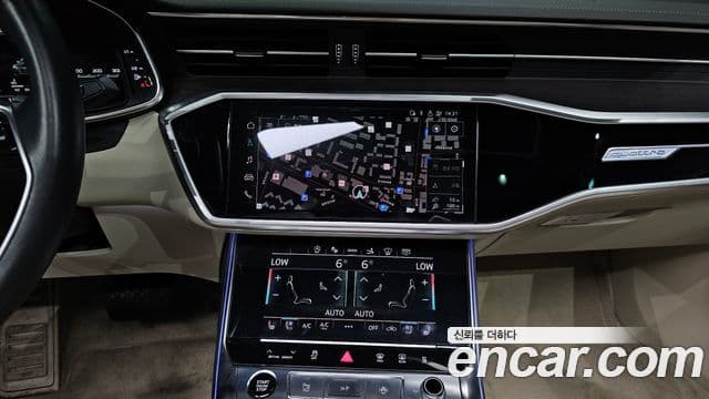 Audi A7 2022 — фото 14 из 20