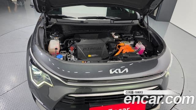 Kia Niro 2022 — ფოტო 6/20