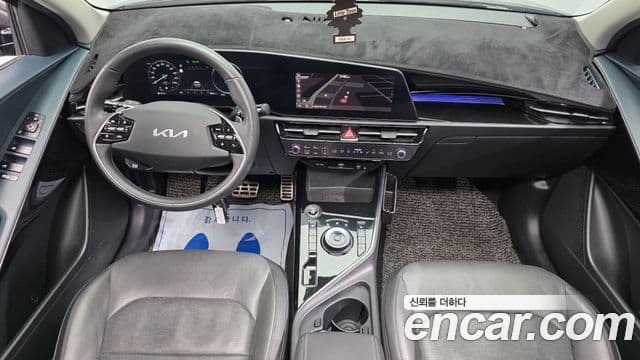 Kia Niro 2022 — ფოტო 7/20