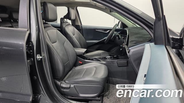 Kia Niro 2022 — ფოტო 11/20