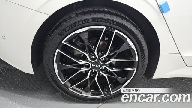 Kia K5 2022 — ფოტო 5/20