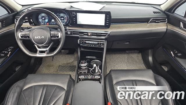 Kia K5 2022 — ფოტო 7/20