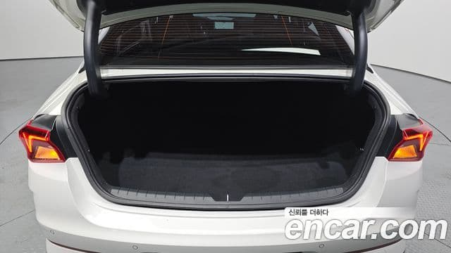 Kia K5 2022 — ფოტო 20/20