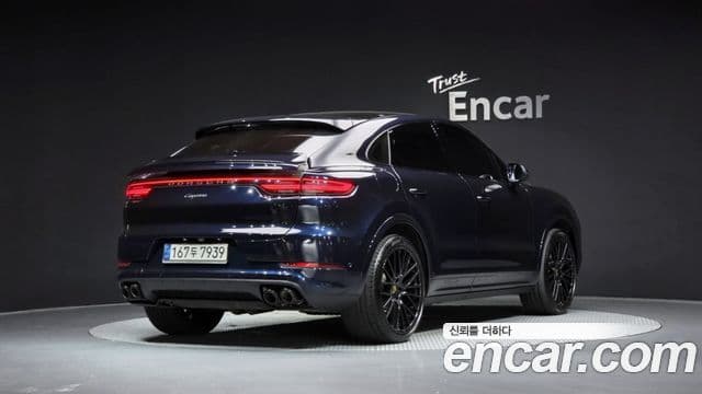 Porsche Cayenne 2021 — Şəkil 18/40