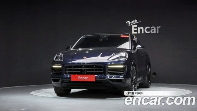 Porsche Cayenne 2021 — Şəkil 25/40