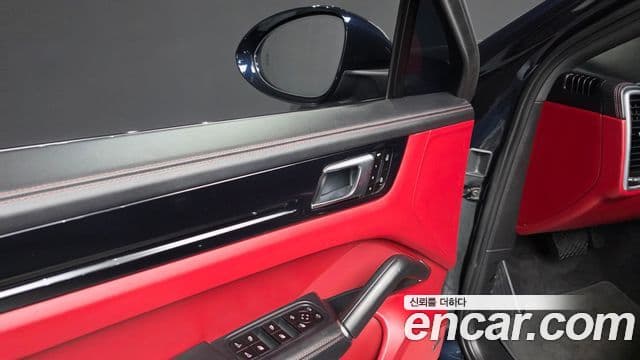 Porsche Cayenne 2021 — Şəkil 10/40