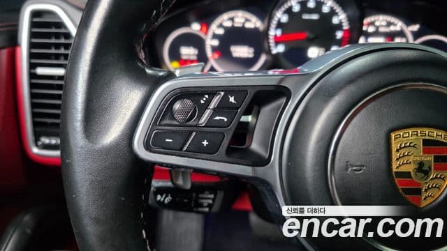 Porsche Cayenne 2021 — Şəkil 35/40