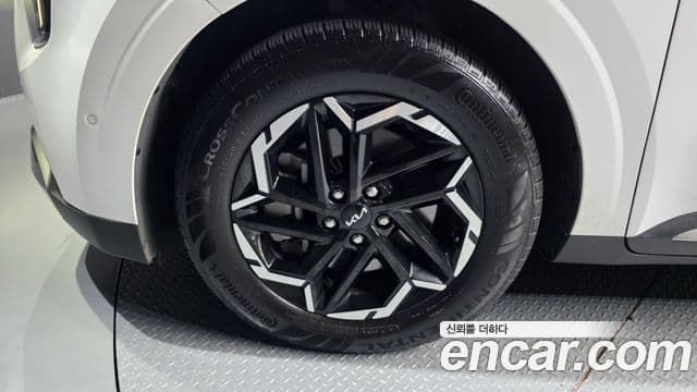 Kia Carnival 2024 — ფოტო 5/20