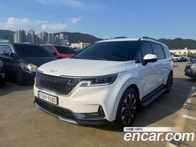 Kia Carnival 2023 — Şəkil 9/19