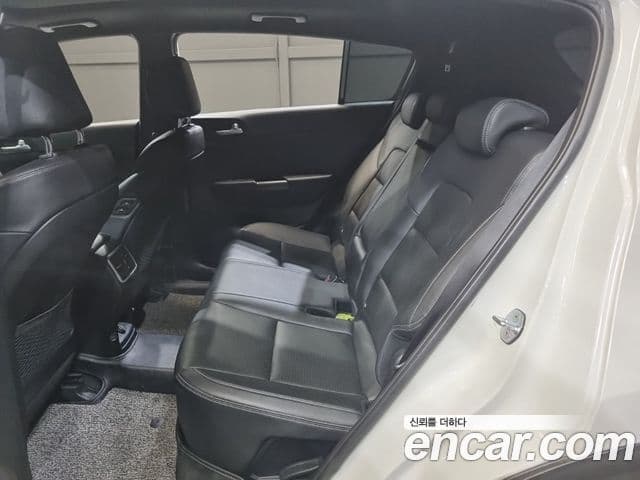 Kia Sportage The Bold 2020 — Фото 14/20