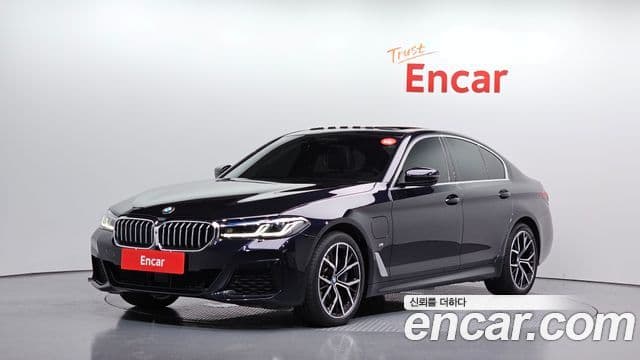 BMW 5 Series 2021 — ფოტო 1/20