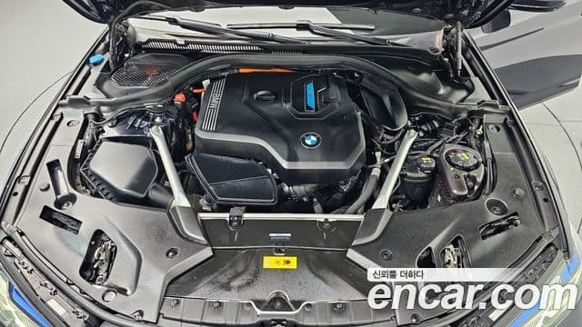 BMW 5 Series 2021 — ფოტო 6/20