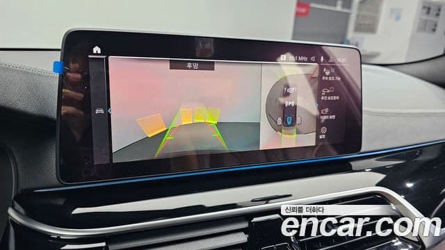 BMW 5 Series 2021 — ფოტო 14/20
