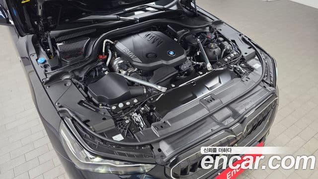 BMW 5 Series 2025 — ფოტო 6/20