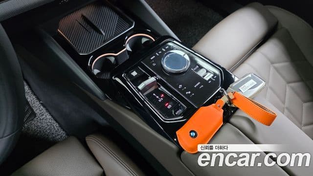BMW 5 Series 2025 — ფოტო 9/20