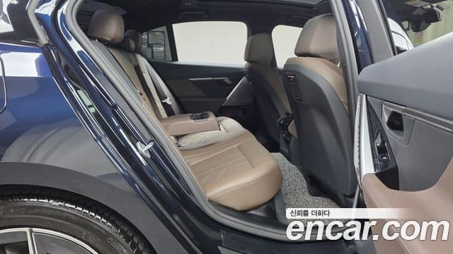 BMW 5 Series 2025 — ფოტო 11/20