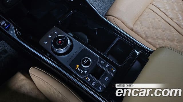 Kia Sorento 2023 — ფოტო 9/20
